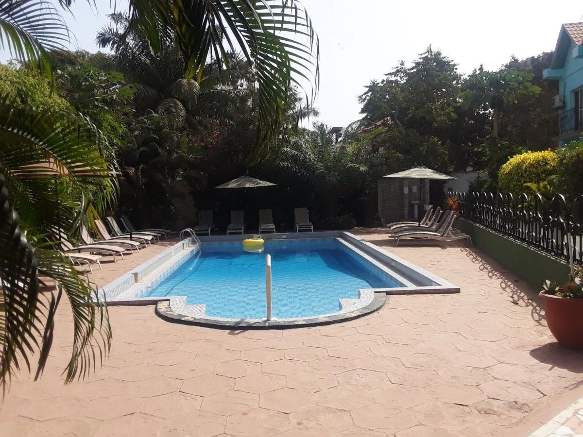 Riyan Apartment Kololi Εξωτερικό φωτογραφία