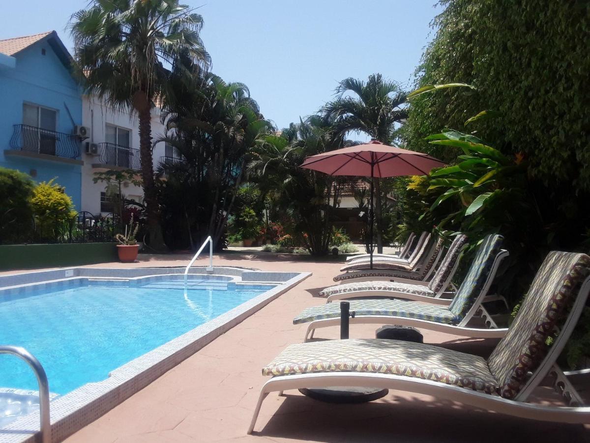 Riyan Apartment Kololi Εξωτερικό φωτογραφία
