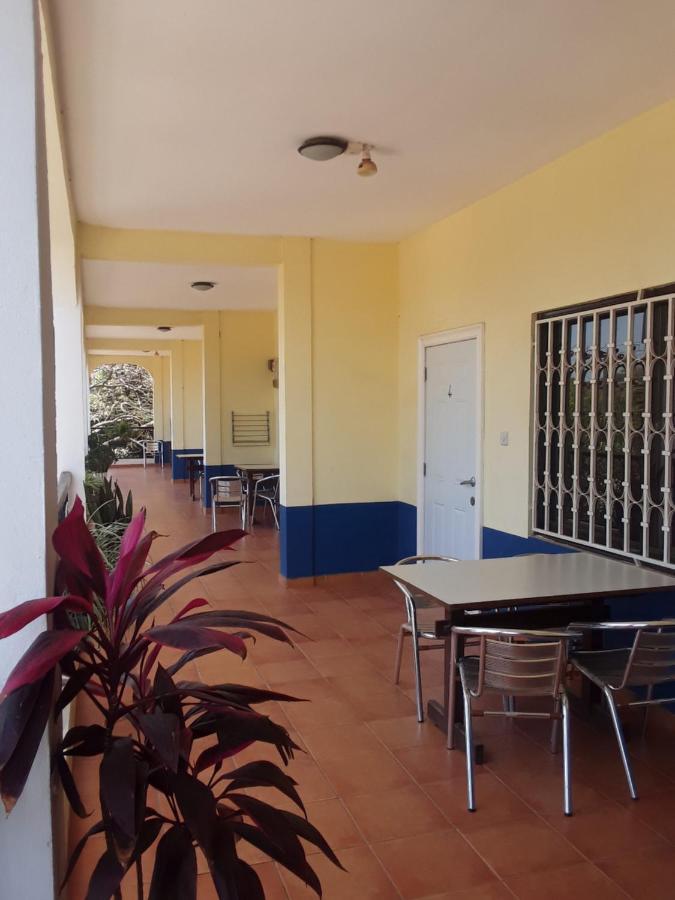 Riyan Apartment Kololi Εξωτερικό φωτογραφία