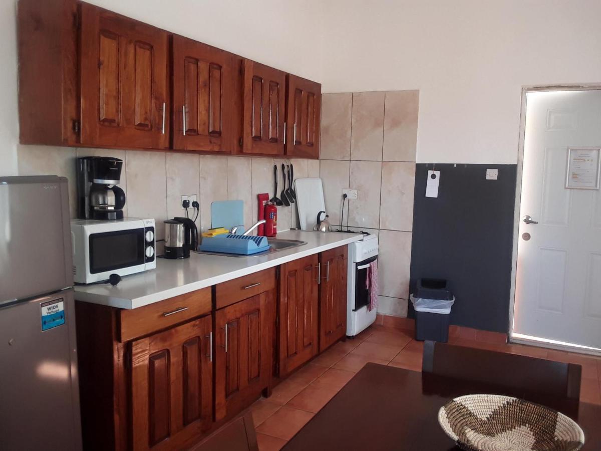 Riyan Apartment Kololi Εξωτερικό φωτογραφία