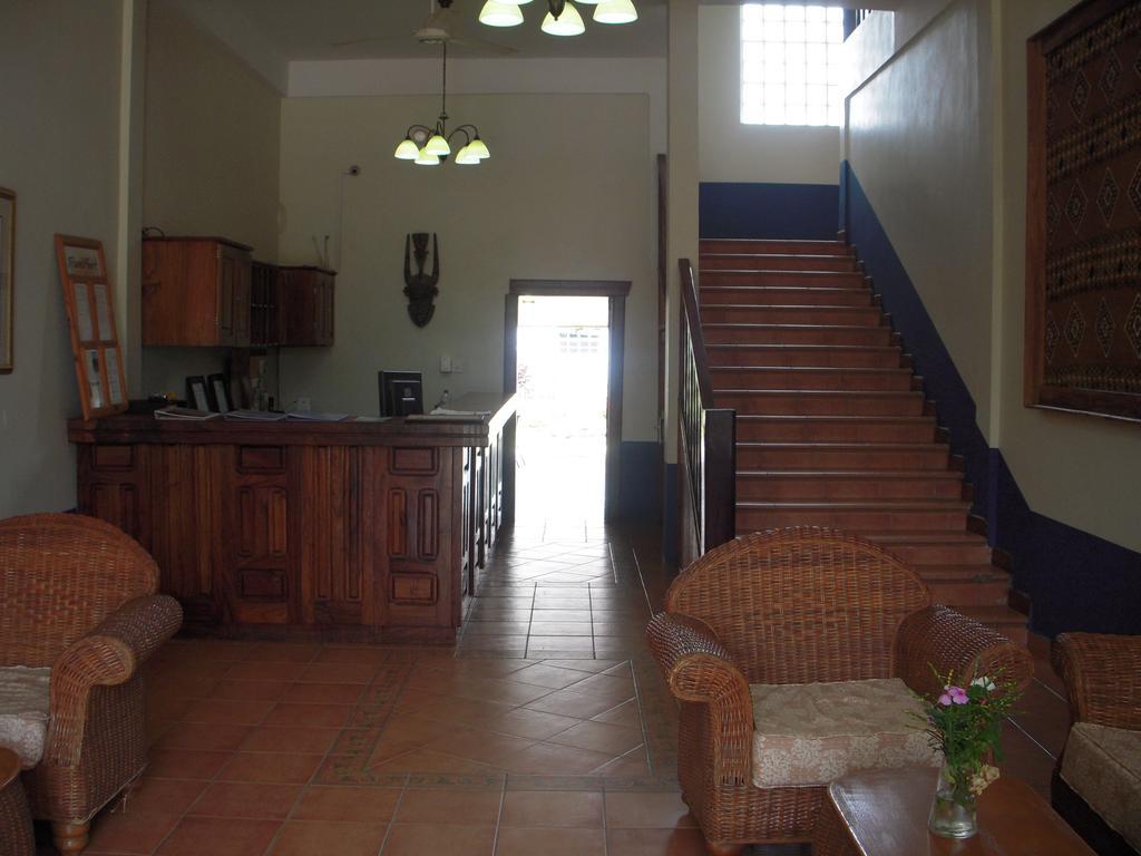 Riyan Apartment Kololi Εξωτερικό φωτογραφία