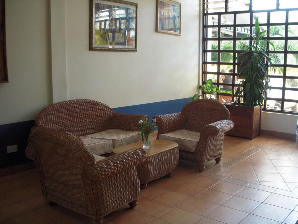 Riyan Apartment Kololi Εξωτερικό φωτογραφία