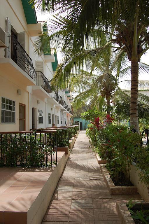 Riyan Apartment Kololi Εξωτερικό φωτογραφία