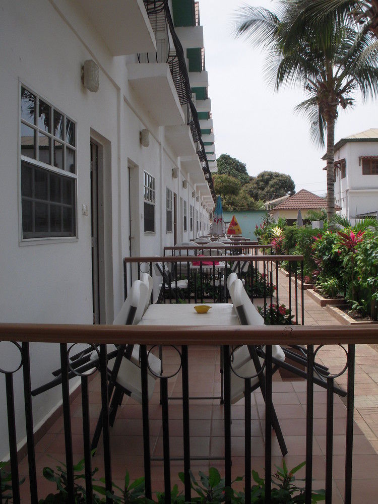 Riyan Apartment Kololi Εξωτερικό φωτογραφία