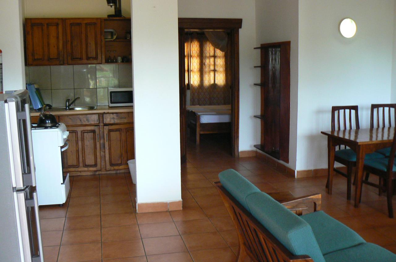 Riyan Apartment Kololi Εξωτερικό φωτογραφία
